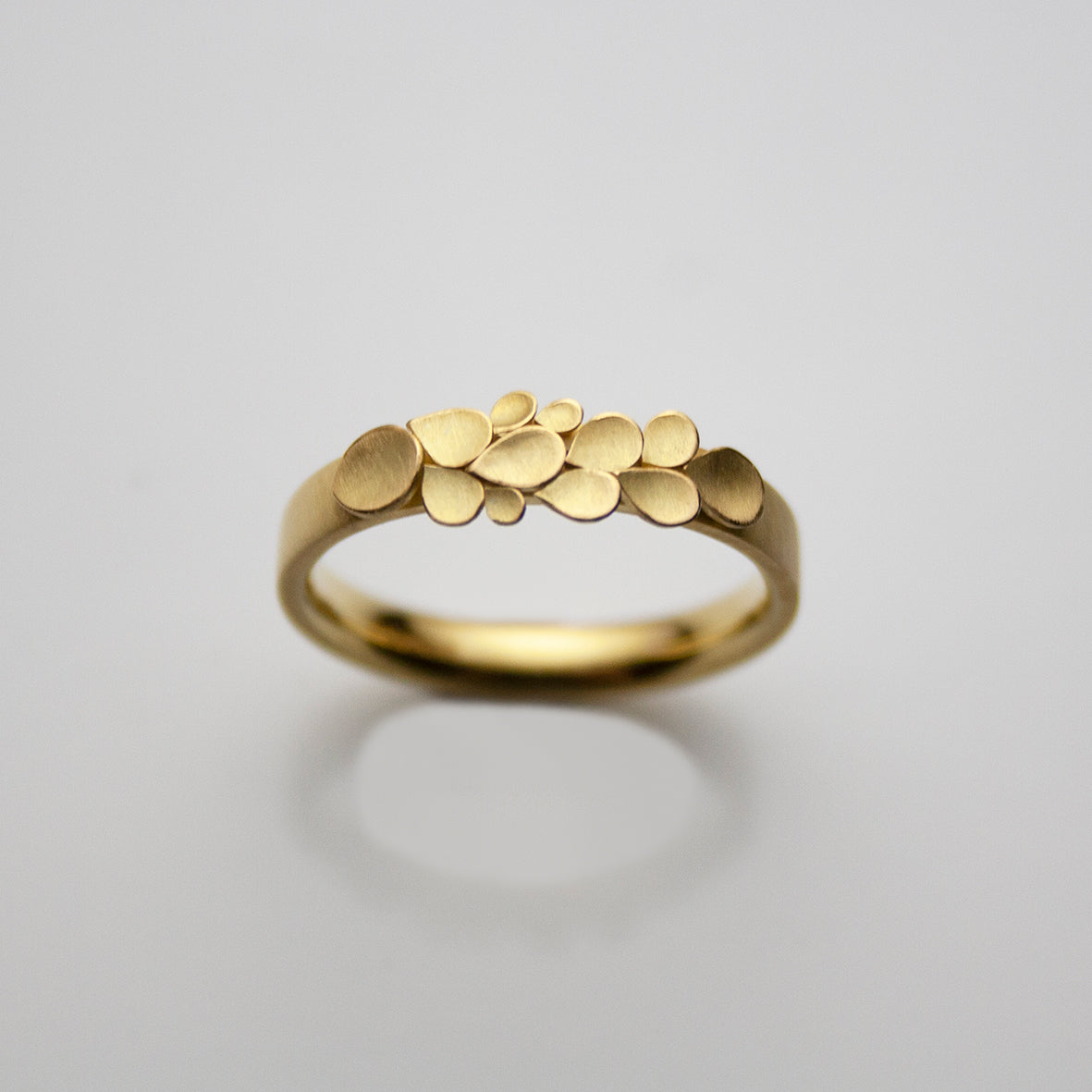 ring design for women gold | Ring design for female, Simple ring design, Gold  ring designs